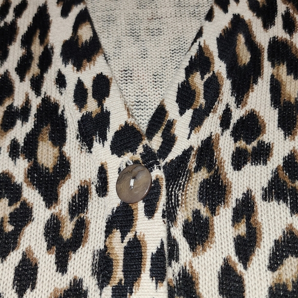 Chico's Reena Animal Print Cardigan | Linen Blend - Picture 3 of 11
